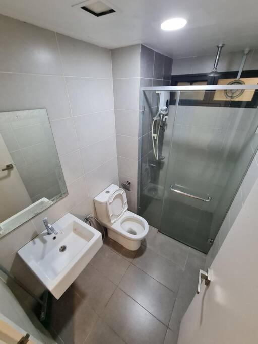 Lovely 3-Bedroom Serviced Apartment @ Cyberjaya Exterior foto