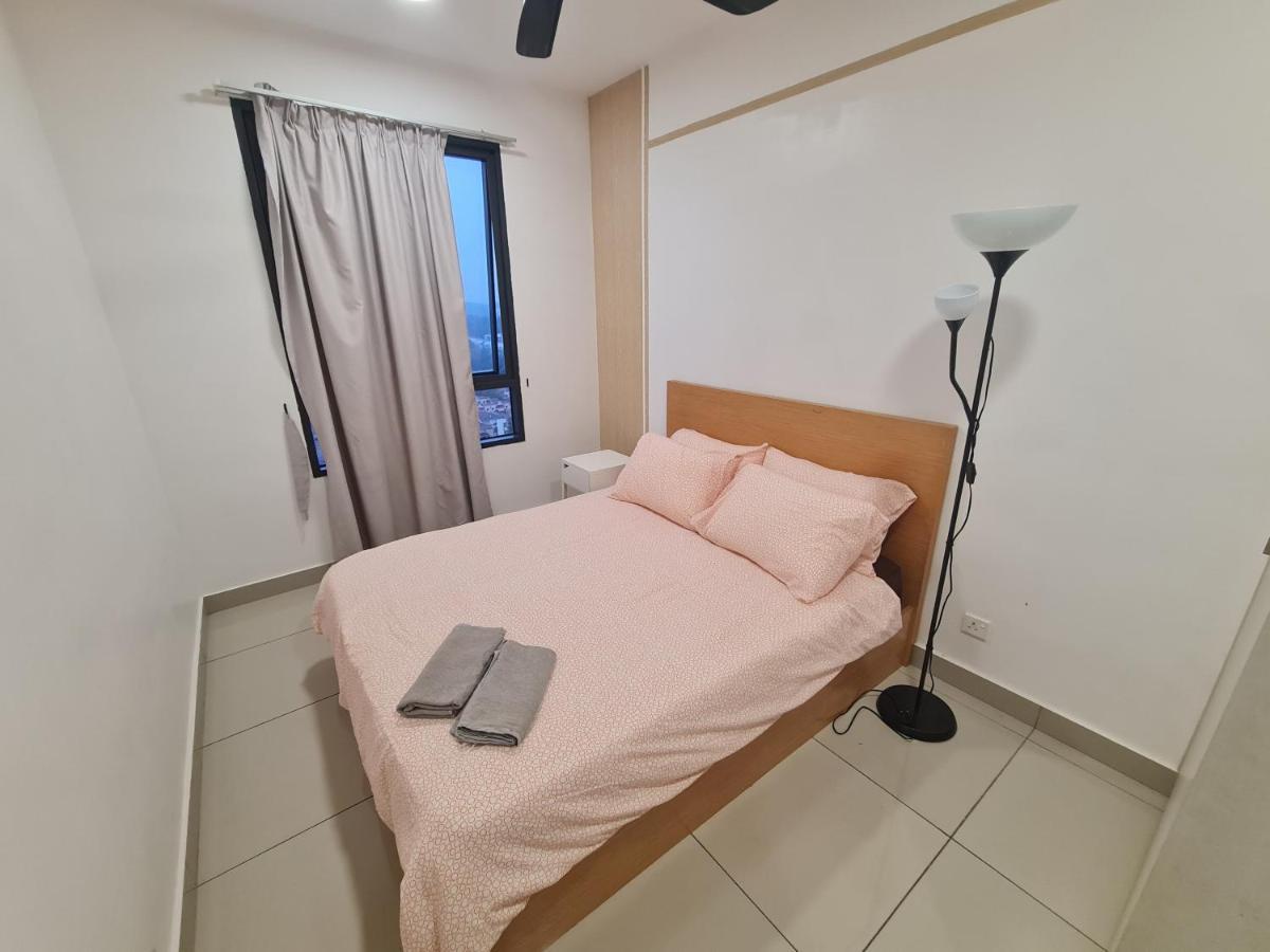 Lovely 3-Bedroom Serviced Apartment @ Cyberjaya Exterior foto